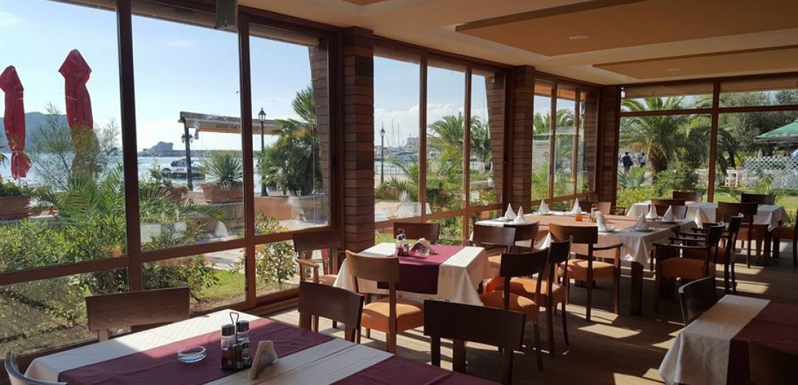 Greco Beach &amp; Restaurant, ресторан Greco в Будве