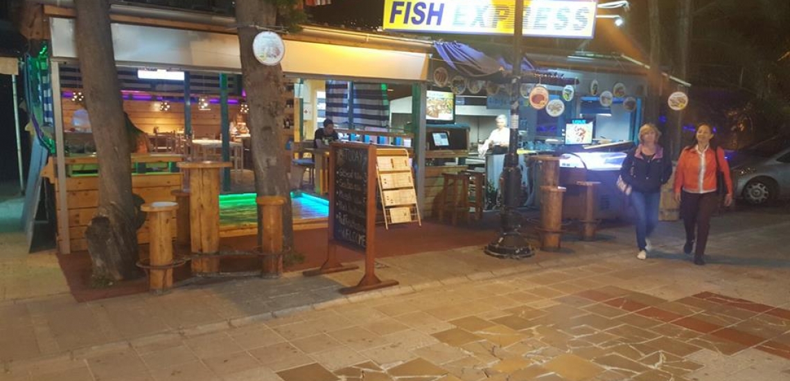 Fish Express, cafe in Budva