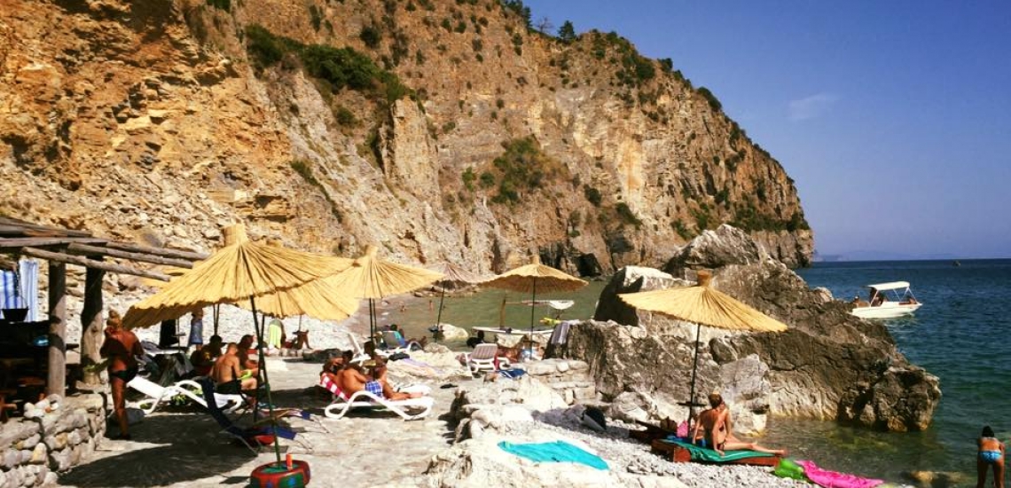 Plaža Kalipso, пляж Калипсо в Будве
