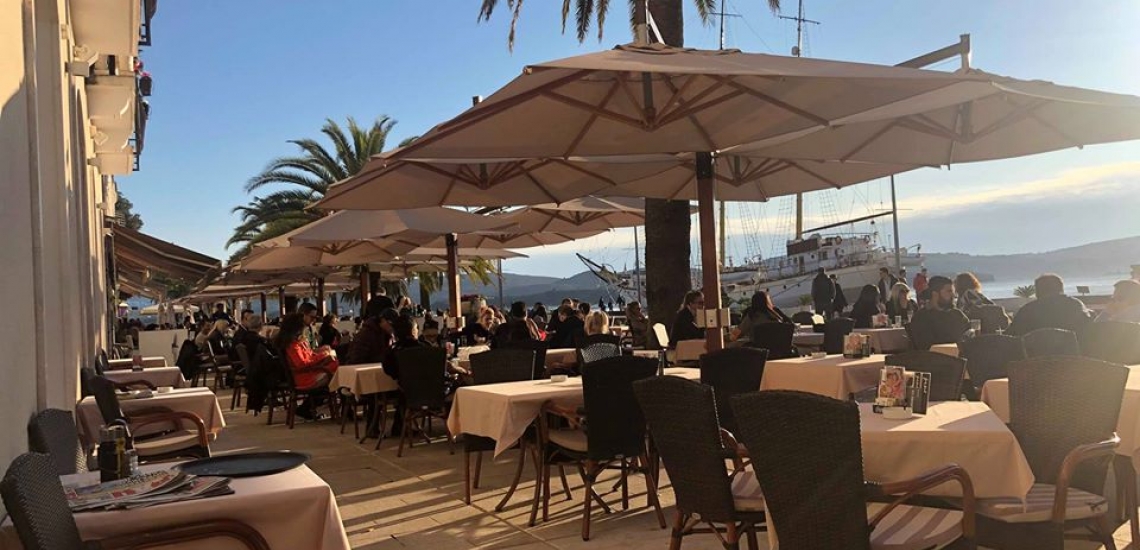Restaurant Hotel Pine, restaurant at Pine Hotel in Tivat