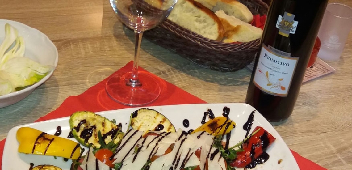 Restobar «Dvor», рестобар Dvor в Цетине