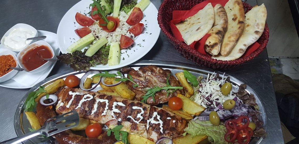 Restoran Trpeza, ресторан Trpeza в Тивате