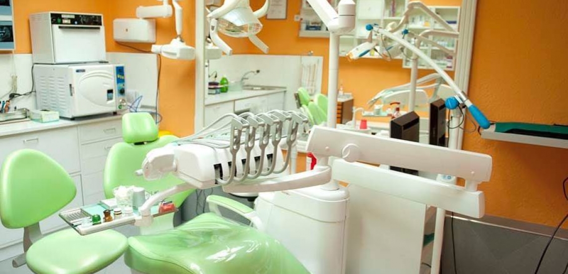 Stomatološka ordinacija Dr. Željko Pjerotić, private dental clinic in Budva